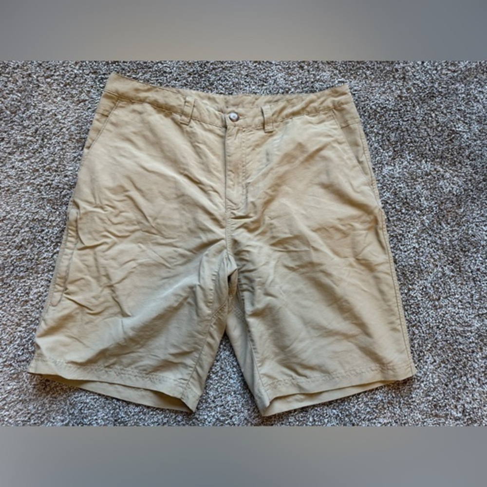 REI Outdoor Shorts khaki Nylon With Pockets Mens 36